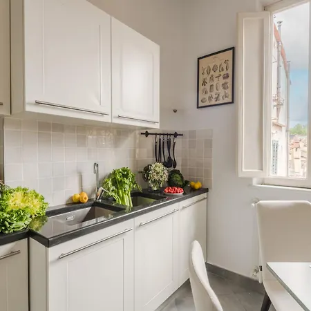 Luxury Penthouse In The Heart Of Appartamento Lucca